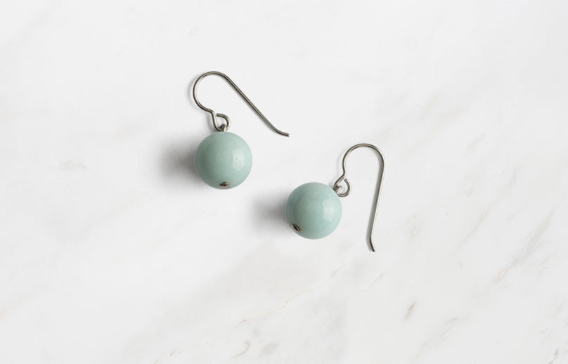 Be calm, cheerful, and ready to believe in yourself. Let your choice be earrings made from Niobium, a metal with hypoallergenic properties and a semiprecious Amazonite stone help you achieve spiritual peace and inspire creativity.