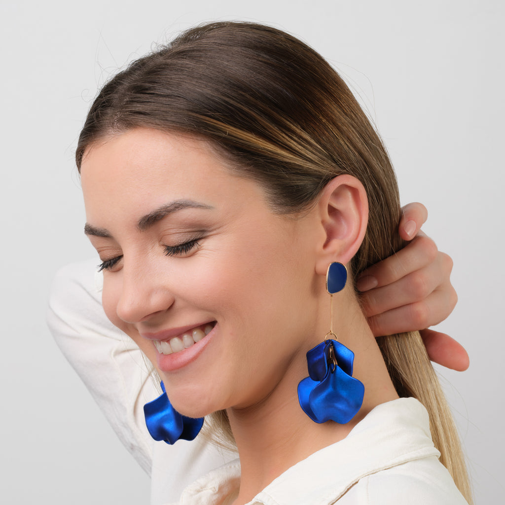 Blu Bellflower Dangle Earrings - Simply Whispers