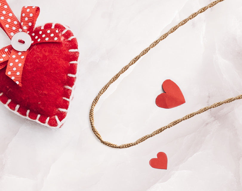 Elegant and classic 20 inch gold plated tight rope chain necklace is a great timeless staple for any occasion. This necklace also comes in 18 and 24 inches. Surprise your loved ones this Valentine's Day with this wonderful necklace.