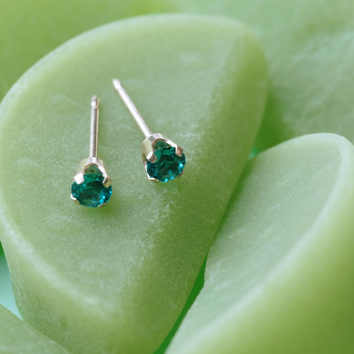 14k Gold December Birthstone Stud Earrings - Simply Whispers